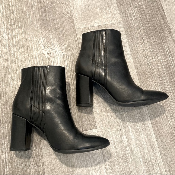 Seychelles Leather Black Ankle Boots - Picture 1 of 9
